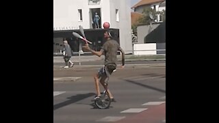 Funny Juggler On The Street Fail