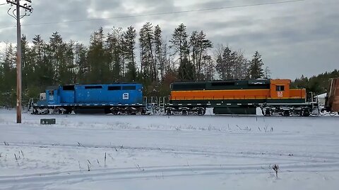 The Escanaba & Lake Superior Railroad Go Much FASTER Here In WI! #trains #trainvideo | Jason Asselin