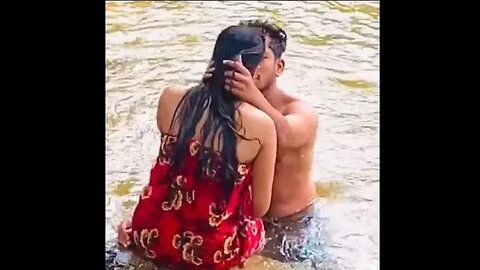 😘😮😘 #treanding #sss #love #vvvv #xshot #girl #bath #river #love #couple #bathing #xxx #zz #viral