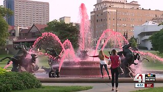 Chiefs fans show their spirit on Red Friday