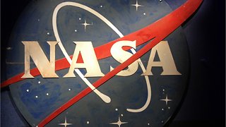 ‘SNL’ Mocks NASA’s Female Suit Dilemma With Sketch