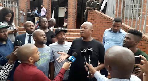 SOUTH AFRICA - Durban - Mampintsha outside Pinetown magistrates Court (Videos) (3a3)