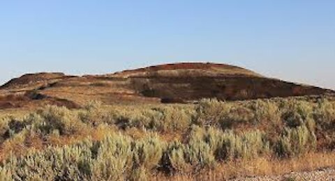 Strange Seismic Rumblings in Utah Reveal Volcanic Activity Lurking Below the Desert! Magma Plume!