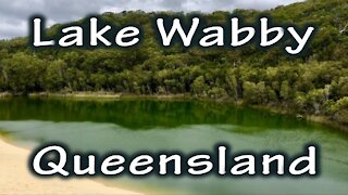 Lake Wabby Hike - Fraser Island, Queensland