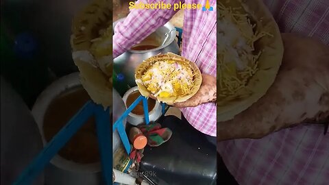 dahi bada देखो 😱#streetfood #viral #blogs #foodshorts #funny #youtubeshorts #shorts #dahibada