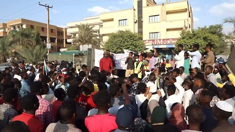Sudan: Thousands protest against interim govt in Khartoum - 21.10.2021