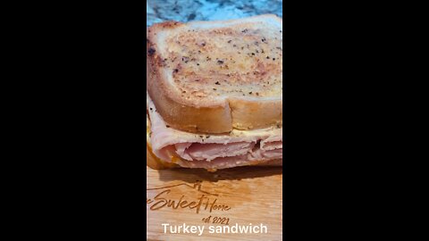 Delicious Toasted Turkey Sandwich