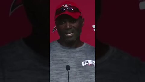 Todd Bowles annoyed by reporters racist questions.