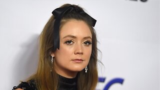 Billie Lourd Remembers Mother Carrie Fisher During May 4 Celebrations