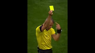 Neymar vs referee