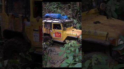 Toyota FJ Cruiser vs FJ40 #shorts