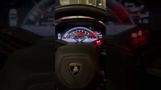 Lamborghini Huracan Evo Startup
