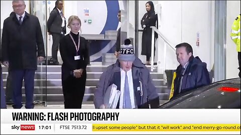 Crowds shout "murderer" as Boris Johnson leaves building after questioning at the COVID inquiry