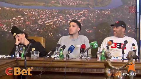 Watch Reporter Ask LiAngelo Ball On A Date During First Press Conference In...