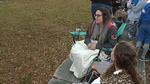 Hundreds of Polk County parents brave chilly temps, early hours for VPK spot