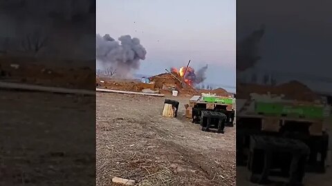 Ukrainian Soldiers Attempt to Shoot Down Russian Missiles