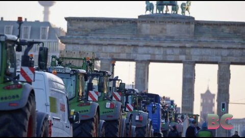 German farmers block roads in nationwide protest over diesel tax