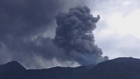 Indonesia's Mount Marapi spews ash tower in fresh eruption