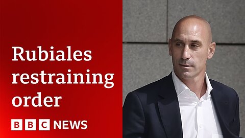 Luis Rubiales given restraining order over Jenni Hermoso kiss - BBC News