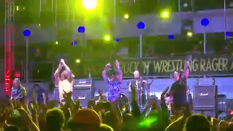 Fozzy And Slipknot's Corey Taylor Cover "Cold Gin" On The Chris Jericho Cruise