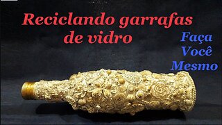 RECICLANDO GARRAFAS DE VIDRO - GARRAFA DECORADA COM BIJUTERIAS @lucibuzo ​