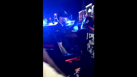 BLM Surround & Harass A White Cop While He Was Responding To A Shooting
