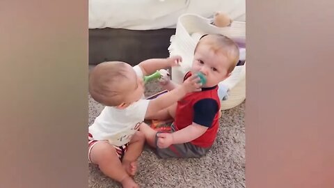 Funny video of baby twins. Try not to laugh challenge