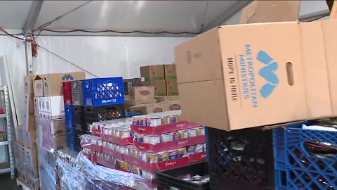 Holiday Tent in Pasco County Volunteering for the holidays