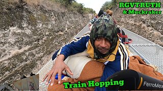 Train hopping Mexico