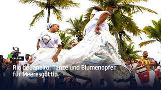 Rio de Janeiro: Tänze und Blumenopfer für Meeresgöttin