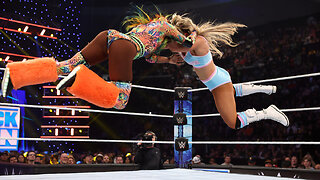 Tiffany Stratton vs. Naomi: SmackDown Heat! #shorts