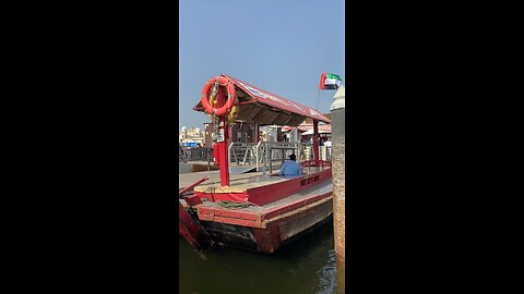 Dubai Abra ride