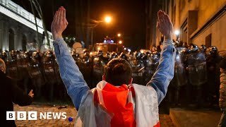 Georgia withdraws Russian-style draft law after protests - BBC News