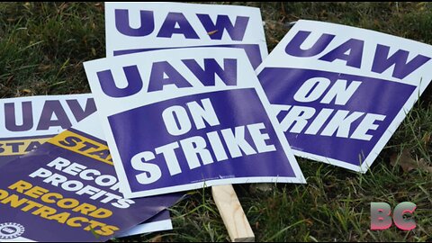 UAW reaches deal with GM, ending strike against Detroit automakers