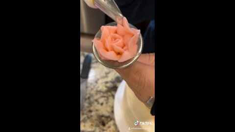 How to Make a Buttercream Flower