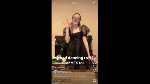 Bad dancing to twice yes or yes
