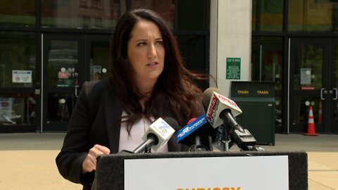 Erie County Executive candidate Chrissy Casilio calling for "more transparency" on migrant situation