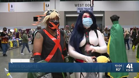 Planet Comicon brings in thousands to metro, attendees take precautions