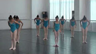 Amazing performance in China southern dance school