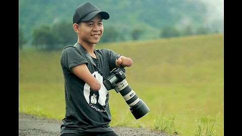 The world top photograper with no arms and legs