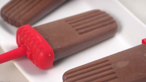 How to Make Fudge Pops with Only 3 Ingredients