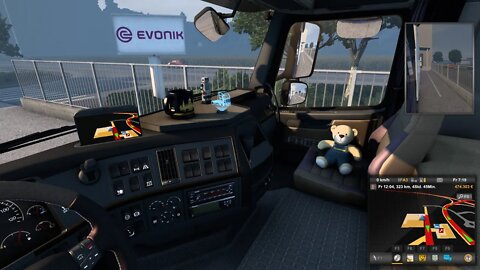 Eurotrucksimulator 2. Mit dem LKW durch Europa Auf der Pro Mod mit guter Musik.