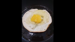 Bagel, egg, and sprinkle cheese | Making Food Up