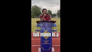 Rep Sheila Jackson-Lee (D): The moon is "made up mostly of gases,” could we live on the moon?