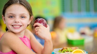 Congress extends pandemic school lunch waivers