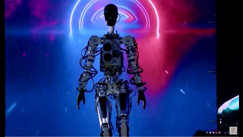 Elon Musk showcases humanoid robot