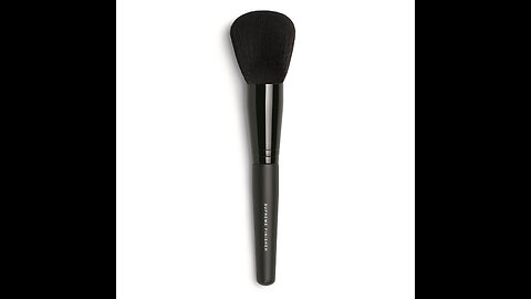 e.l.f. Ultimate Blending Brush, Dome-Shaped Makeup Tool For Applying & Blending Foundation, Bro...