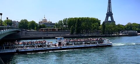 PARIS FRANCE -HDR WALKING IN PARIS -4K HDR PARIS