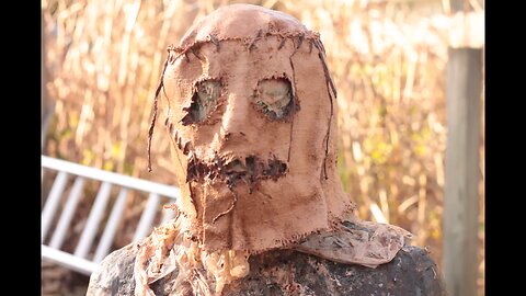 DIY Scarecrow Mask using burlap and Liquid latex