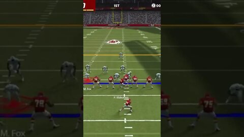 Chiefs WR Demarcus Robinson Pass Reception Gameplay - Madden NFL 22 Mobile Football